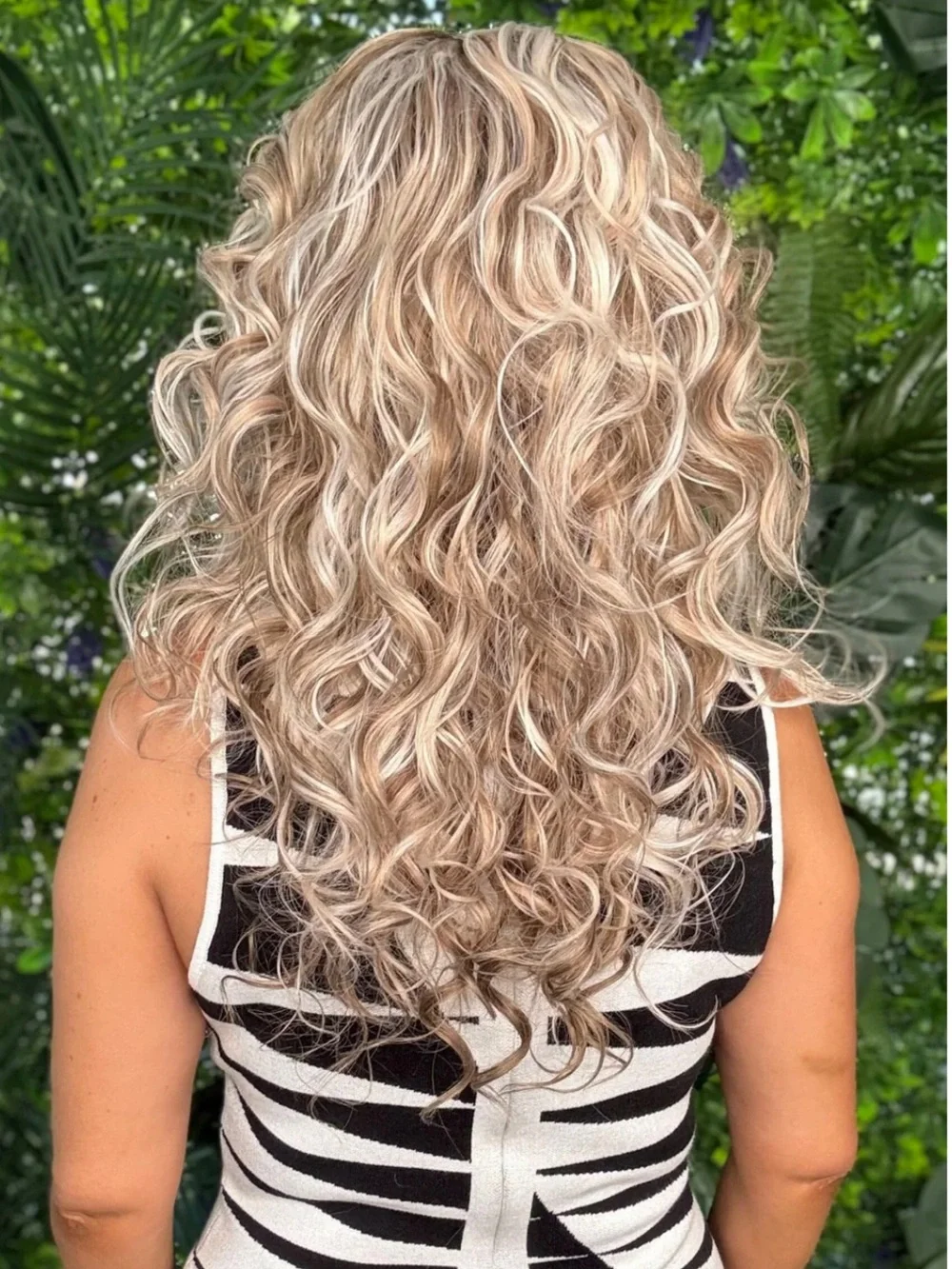CSC Cecily Wig 2.0 PETITE Vogue Blonde Chelsea Smith Cosmetics NEW SOLD OUT - Picture 3 of 10